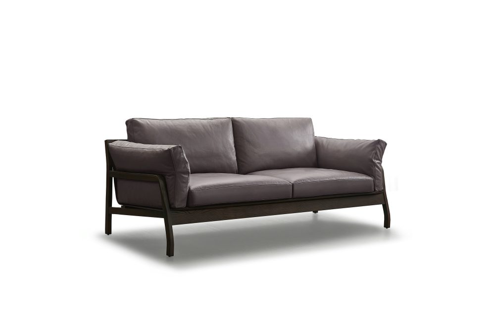 GB1909-Leahter-sofa-2.jpg