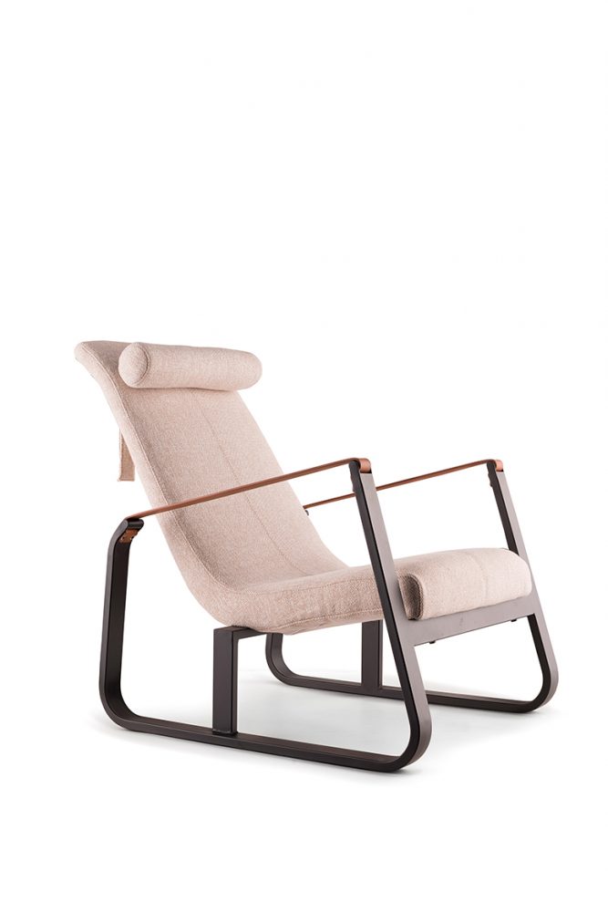 LC013-Arm-Lounge-Chair.jpg